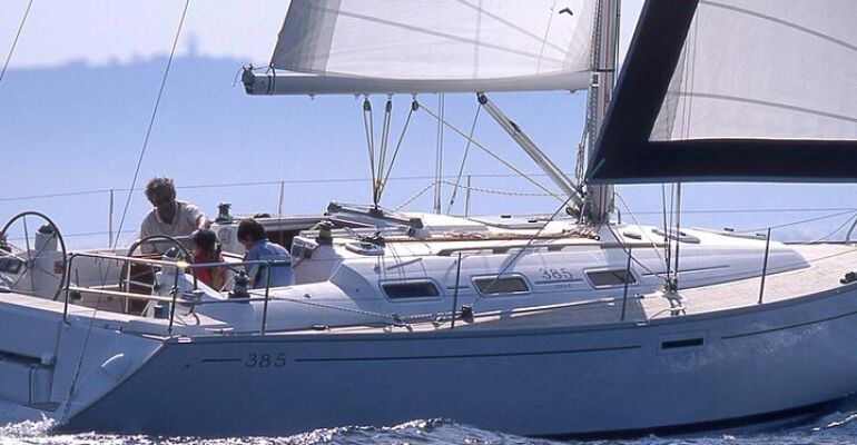 Castellammare di Stabia Sailing Adventure to Capri
