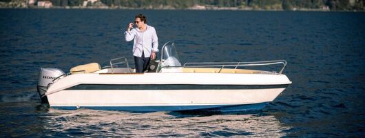 Lake Como : Rent a Boat without Driver License