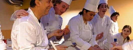 Private Tuscan cooking class with wine tasting