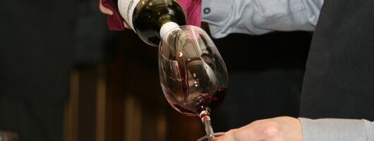Spello wine tour by tuk tuk in Italian