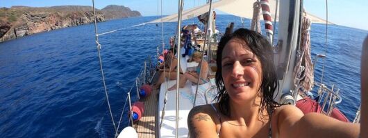 Sailing trip on the Secche della Meloria with aperitif and lunch
