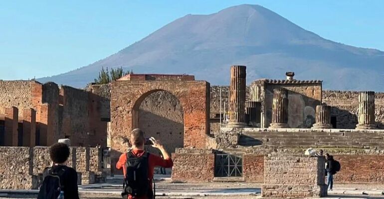 Pompeii Archaeological Park Guided Day Trip