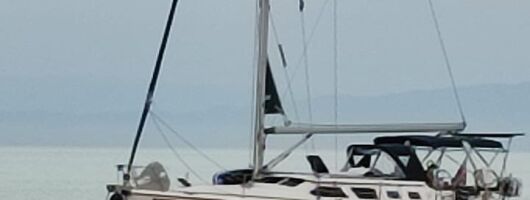 Sails between Sky and Sea