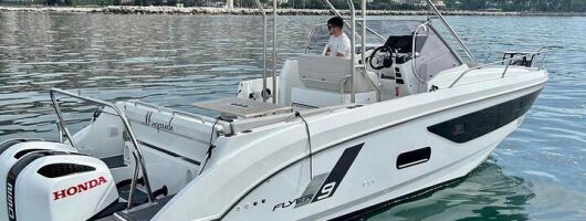 Day trip to Capri on beneteau flyer 9