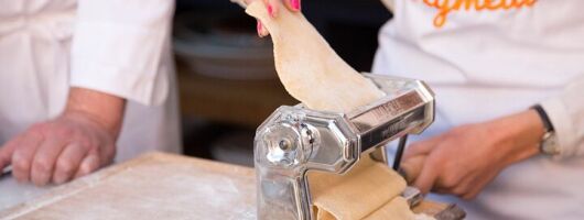 Pasta & Tiramisù Workshop in Milanese Kitchen (4-Course Meal)