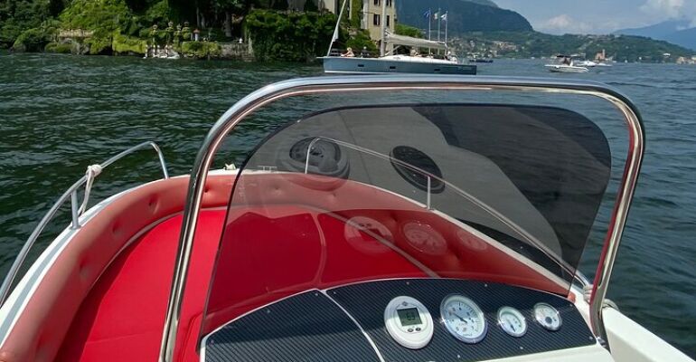 Como Self-Drive Boat Rental Experience