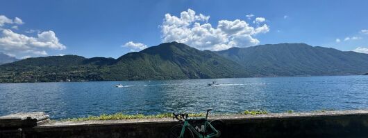 Discovering the three lakes by bike