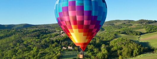 Sunrise Balloon Flight over Tuscany with Breakfast and Photos