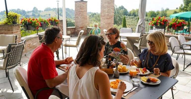 Bologna Gourmet Food and Wine Experience