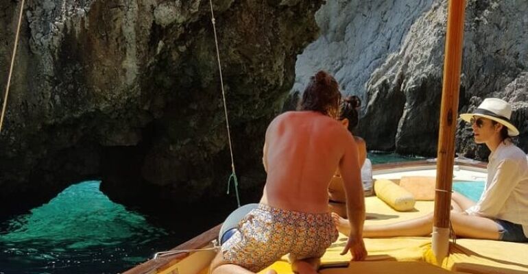 Capri Private Boat Tour and Blue Grotto