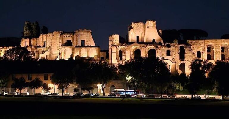 Rome Nighttime Historical Landmarks Guided Tour