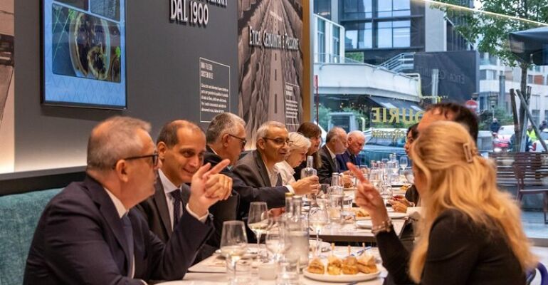 Milan Italian Cheese and Wine Tasting Experience