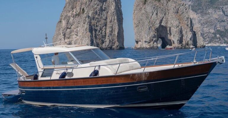 Capri Luxury Yacht Snorkeling and Tour