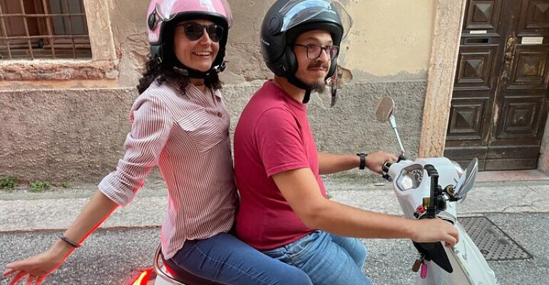 Verona Vespa Guided City and Vineyard Tour