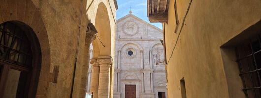 Val d'Orcia Full Day Tour Pienza Montepulciano and Wine Tasting