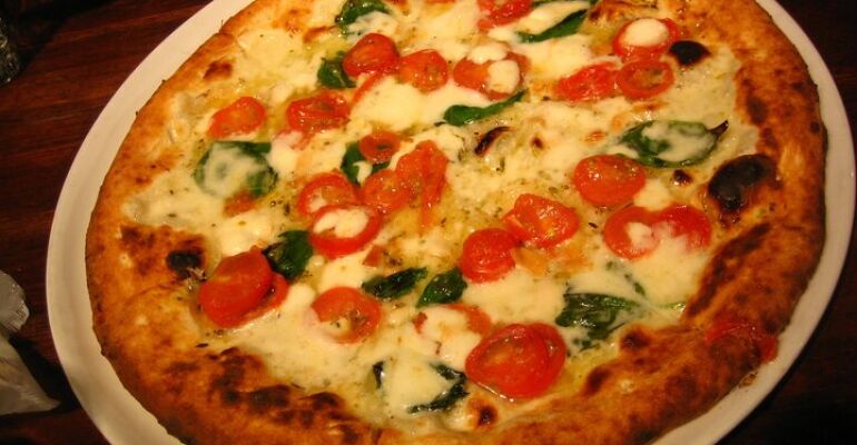 Naples Pizza Making and Culture Experience