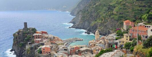 Private Tour of Cinque Terre's Wine tasting with a local
