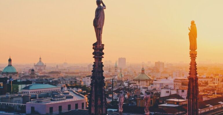 Milan Cultural Food and Sightseeing Tour