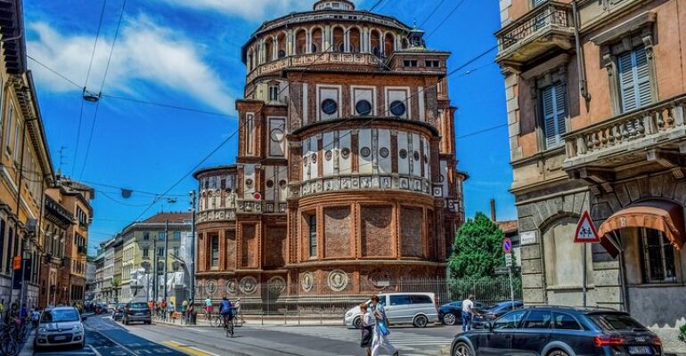 Milan Instagrammable Neighborhoods Photo Tour