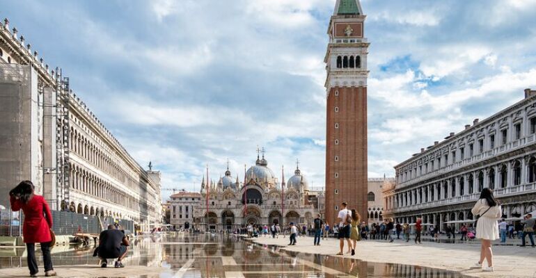 Venice Historical Walking Tour and Landmarks