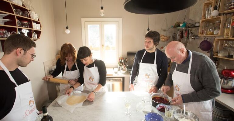 Bari Pasta and Tiramisu Cooking Class