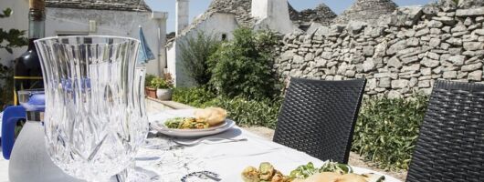 Cesarine: Small group Pasta and Tiramisu class in Alberobello